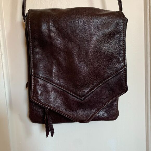 Dark Brown Leather Crossbody Bag Purse Multiple Compartments Perfect for Travel - Picture 8 of 9